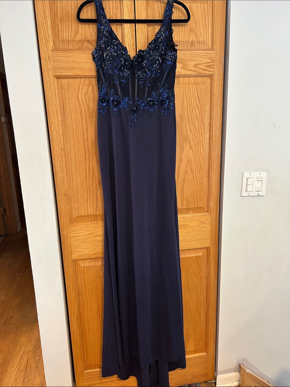 Elegant Navy Beaded V-Neck Prom Gown